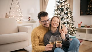 Que la distancia no sea un impedimento: las mejores frases y mensajes para enviar en Navidad