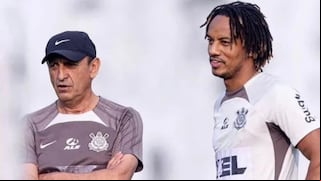 Ramón Díaz encara la crisis de Corinthians con su “amigo” André Carrillo: “Hemos ganado muchísimo”