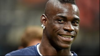 “Queda libre en junio, es todo tuyo”: el mensaje del’ Kun’ a Riquelme tras deseo de Balotelli de ir a Boca