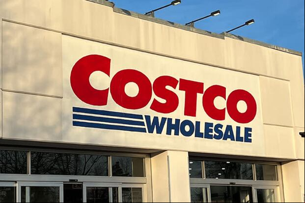 When it comes to saving money, many shoppers have begun to evaluate alternatives to traditional wholesale stores, such as Costco and Sam's Club, to avoid paying more for products and hip costs. (Photo: Shutterstock)