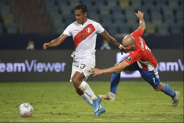 El último partido de Renato Tapia con la selección fue en el empate 1-1 ante Venezuela a finales del 2023. (AFP)
