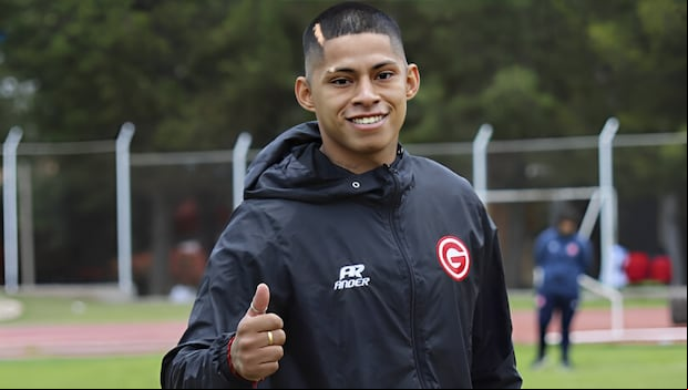 En su paso por Garcilaso, Kevin Quevedo jugó un partido como carrilero derecho. (Foto: Garcilaso)