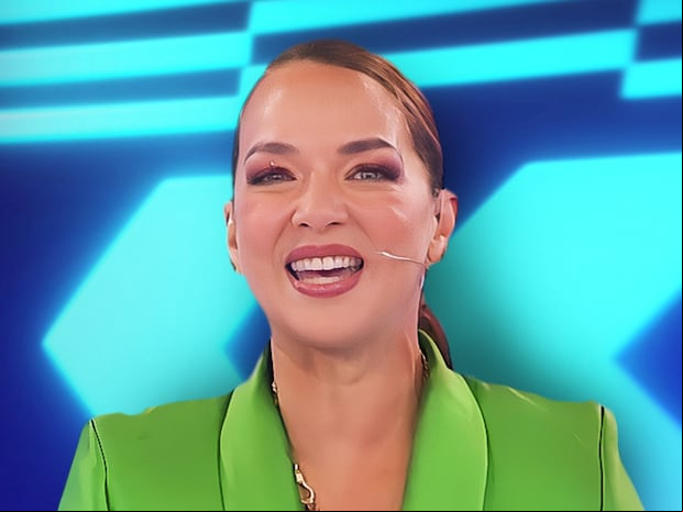 Adamari López en la conducción de "¿Quién caerá