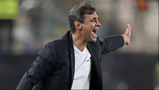 Fabián Bustos llegó a Universitario tras la partida de Jorge Fossati a la Selección Peruana. (Foto: Getty Images)