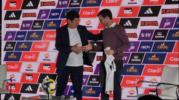 Agustín Lozano presentó a Manuel Barreto como jefe de la UTM. (Foto: Ubaldo Villalobos)