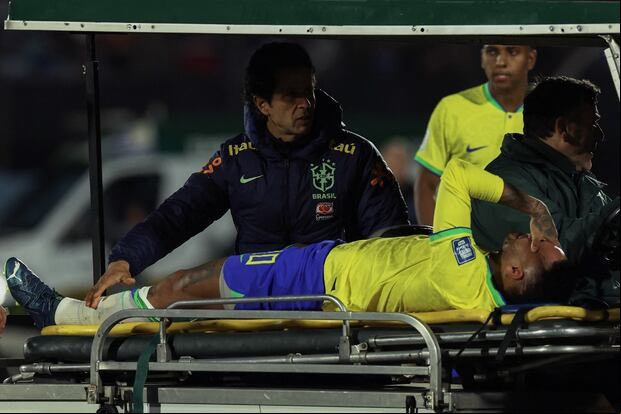 Neymar se lesionó de gravedad en el partido entre Brasil vs. Uruguay por las Eliminatorias 2026. (Foto: AFP)