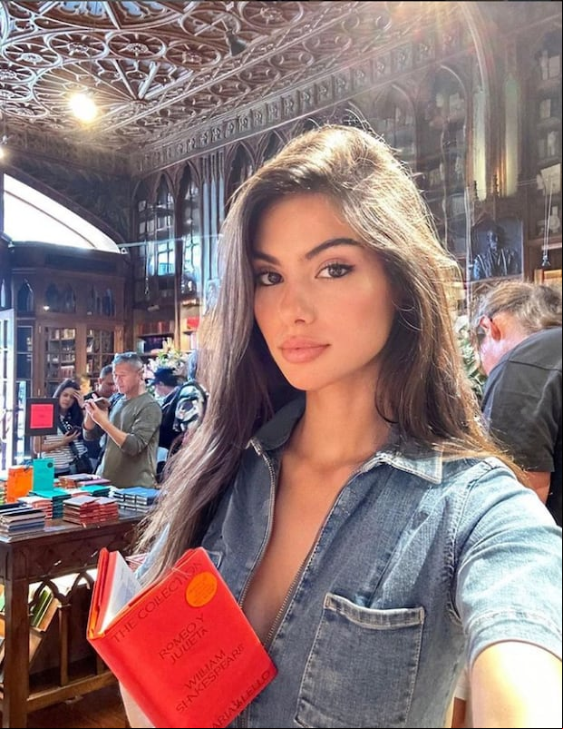 A la Miss Mundo España, Paula Pérez, le gusta la lectura y la escritura (Foto: Paula Pérez/Instagram)