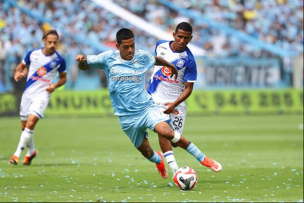 Cristal venció 2-1 a Alianza Atlético por la fecha 14 del Torneo Apertura de la Liga 1 Te Apuesto.