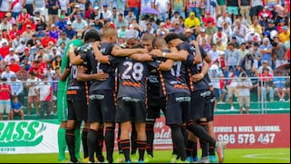 Tras la advertencia de la FPF: Ayacucho FC defendió su medida cautelar y cuestionó la de Binacional