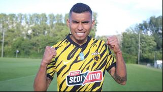 El Panathinaikos muestra interés en fichar a Orbelín Pineda