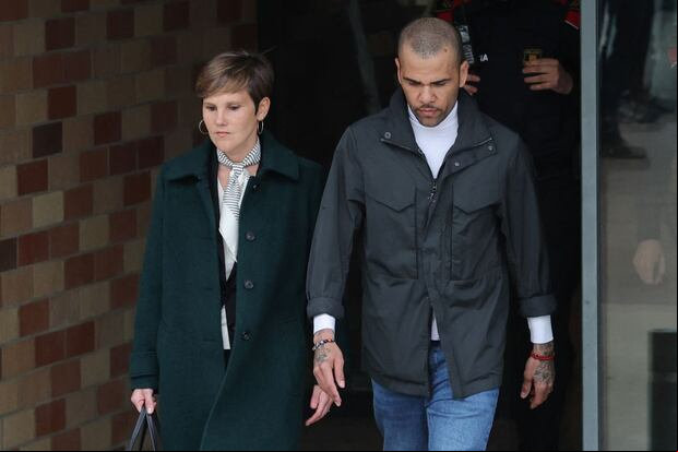 Dani Alves libre: salió en libertad provisional tras pagar millonaria fianza en España | Foto: AFP