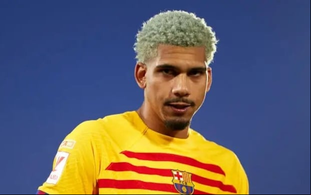 Ronald Araújo tiene contrato con el FC Barcelona hasta junio del 2026. (Foto: Getty Images)
