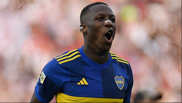 Luis Advíncula tiene contrato con Boca Juniors hasta diciembre del 2026. (Foto: Getty Images)