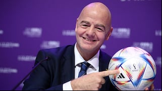 El presidente de FIFA le saca tarjeta roja a la tarjeta azul: “Hay que proteger la tradición del juego”
