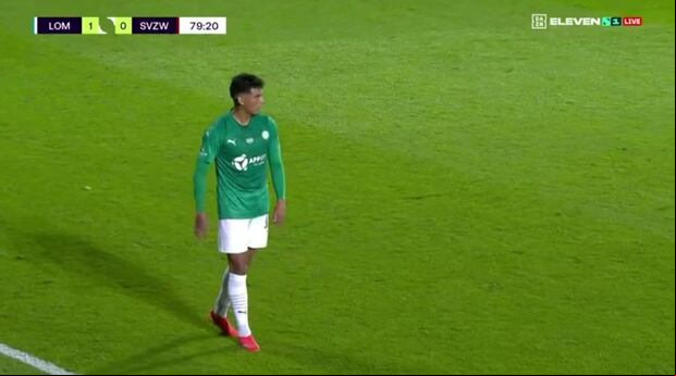Kluiverth Aguilar en la semifinal de vuelta ante Waregem. (Foto: DAZN)