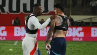 ¿De qué hablaron Advíncula y Bareiro? En Argentina especulan que le aconsejó que fiche por Boca