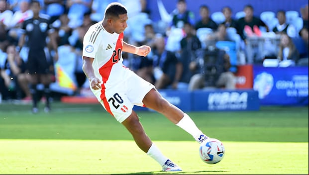 El último gol de Edison Flores con Perú fue en un amistoso contra El Salvador. (Foto: Getty Images)
