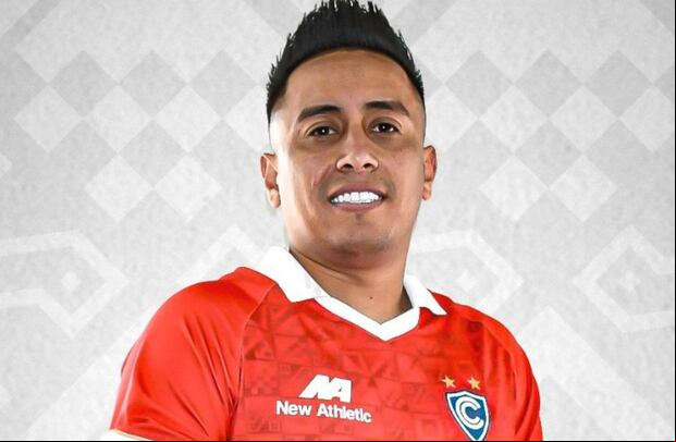 Christian Cueva se quedará a jugar en Cienciano hasta fines de este 2024 (Foto: Cienciano)