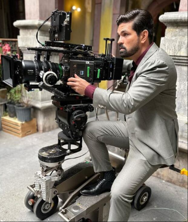 Ferdinando Valencia ha sido nominado a premios por su talento (Foto: Ferdinando Valencia / Instagram)