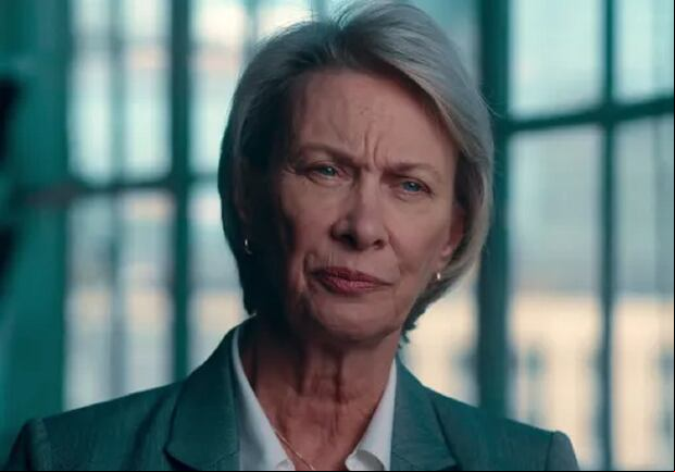 Barbara Butcher, que pasó 23 años en la Oficina del Médico Forense Jefe (OCME) de la ciudad de Nueva York, aparece en la serie documental "Homicide: New York" (Foto: Netflix)