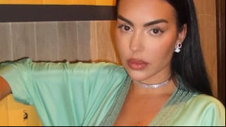 El millonario bolso que Georgina Rodríguez lució en un partido de Cristiano Ronaldo por la Liga de Campeones