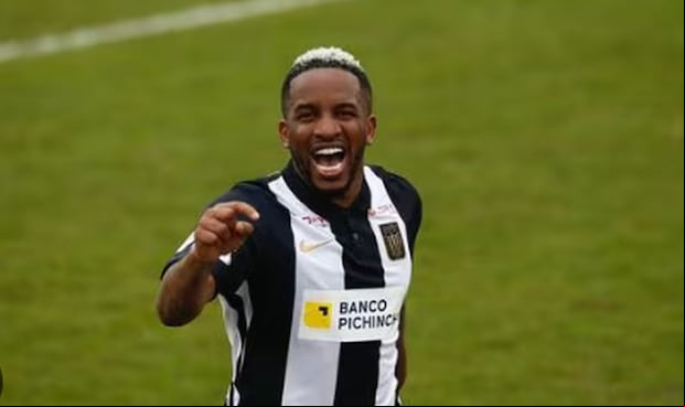 En 2021 volvió a Alianza Lima tras un paso por el fútbol de Rusia. (Foto: Archivo El Comercio)
