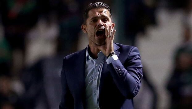 Fernando Gago tendrá que definir su alineación titular para recibir a Alianza Lima. (Foto: Getty Images)