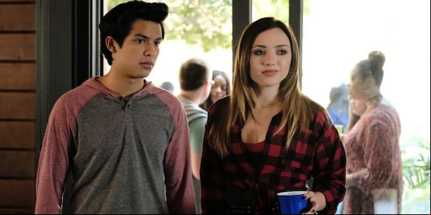 Luego de que Miguel Díaz y Sam terminaron su relación, él entró en un nuevo romance con Tory Nichols para la temporada 2. (Foto: Netflix)