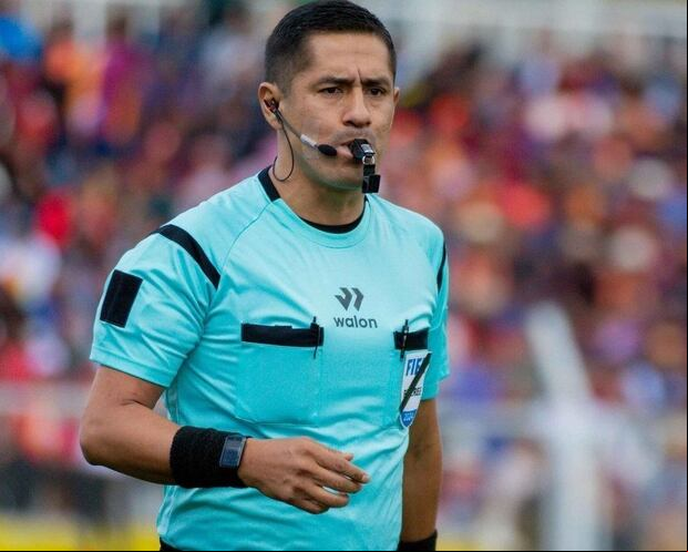 Árbitro Cartagena quedó fuera del partido entre Cusco y Vallejo.