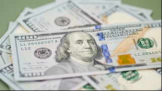 Por qué en Walmart y otras tiendas en Estados Unidos no aceptarán algunos billetes