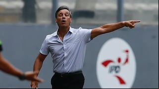 Fabián Bustos criticó malas condiciones del Nacional: “En una mejor cancha hubiera sido un partido más lindo”