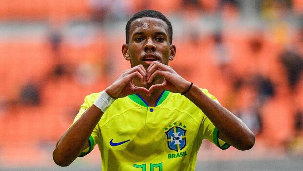 Messinho tiene 16 años y juega como delantero en el Palmeiras. (Foto: Google Images)