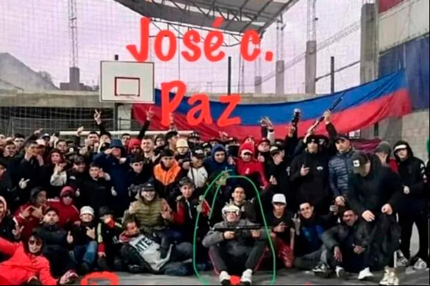 Barra brava de Huracán se adueñó de Club Atlético Piraña. (Foto: Difusión)