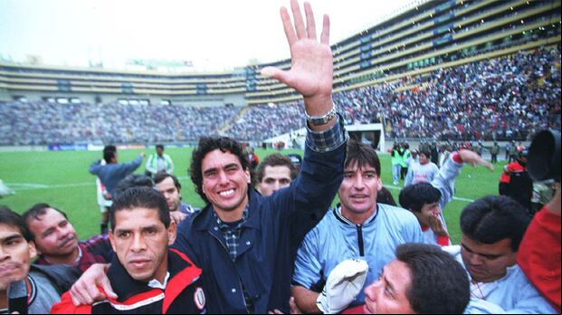 José Luis Carranza y Óscar Ibáñez fueron tricampeones con Universitario de Deportes en 1998, 1999 y 2000.