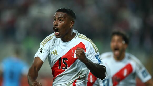 Gol de Miguel Araujo para el 1-0 de Perú vs. Uruguay. (Video: América TV)