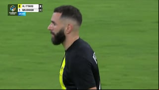 ¡Se equivocó de arco! Autogol de Benzema en Al Ittihad por la Champions de Asia