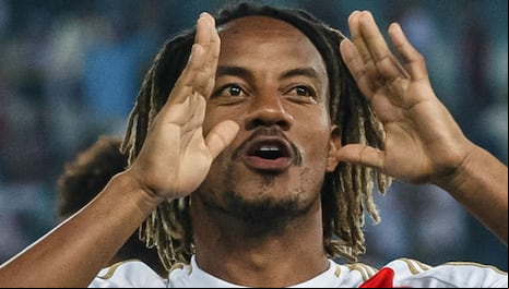 ¿Otro guiño? André Carrillo por clasificación de Universitario a octavos de final: “Feliz por ellos”