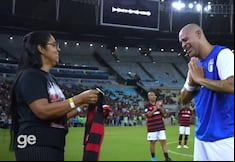 ¡Rompió en llanto! El mensaje del fallecido padre de Adriano en su despedida del fútbol