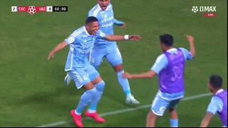 Tras error de Britos: Fernando Pacheco y el 2-0 de Sporting Cristal ante Universitario