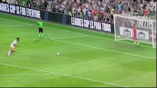 Noche agridulce para Piero Quispe en Pumas: falló penal frente a Monterrey por Leagues Cup