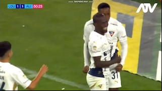 ¡Error de Archimbaud! Gol de Darío Mina para el 1-1 de Liga de Quito vs. Alianza Lima