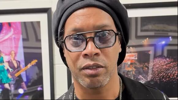 Ronaldinho eligió al mejor futbolista de todos los tiempos. (Video: barclayscenter)