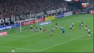 ¡Picó la ‘Culebra’! André Carrillo anotó en Corinthians 2-0 Barcelona