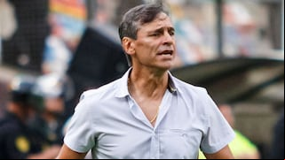 Tras los problemas de Alianza Lima: Bustos opinó sobre la logística para viajar al interior del país