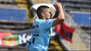 ¡Gol de Kevin Quevedo! Se estrenó en Ecuador para poner el 3-3 de U. Católica vs. Cuenca