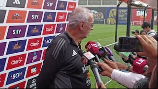 Fossati y la broma sobre Cueva: “Tengo un acuerdo, o habla bien de mí o no entrena”