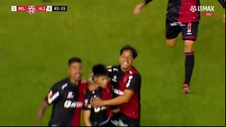 ¡Inatajable! Golazo de tiro libre de Kenji Cabrera para el 1-0 de Melgar vs Alianza Lima