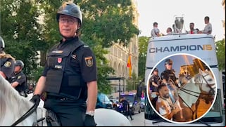 Emotiva foto de Dani Carvajal y su padre policía tras ganar la Champions con el Madrid